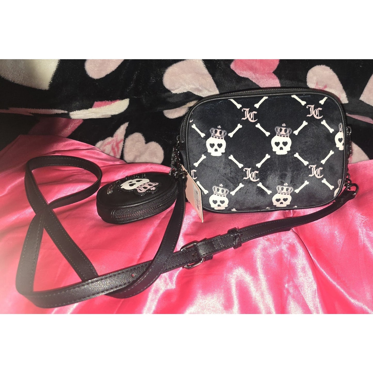 Juicy Couture Haunted Couture Black Skull Double Zip Crossbody with Black Skull Pouch 💀