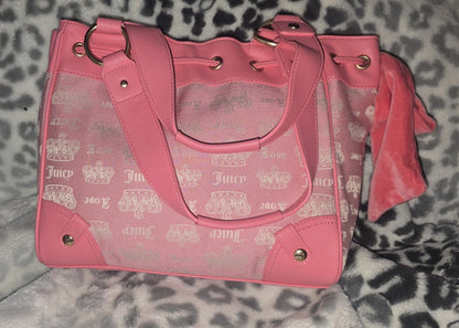 Juicy Couture Crown Vintage Couture Daydreamer Tote – Pink Lemonade