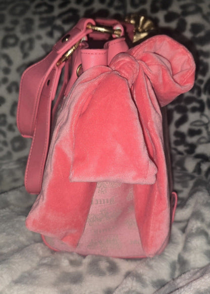 Juicy Couture Crown Vintage Couture Daydreamer Tote – Pink Lemonade