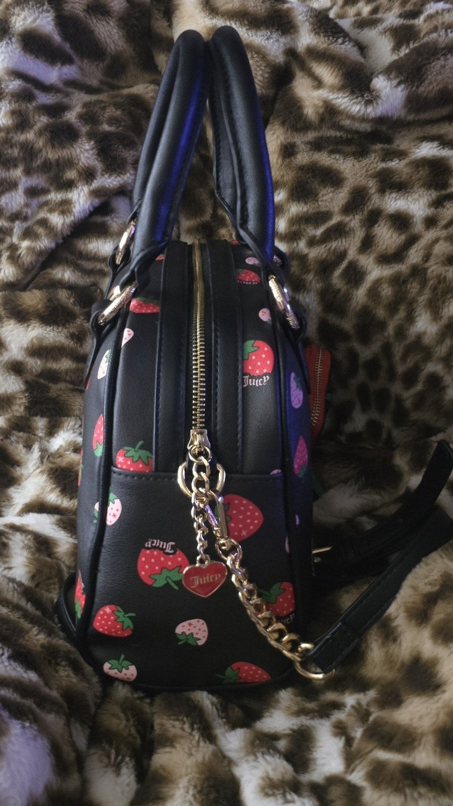 Juicy Couture Sweet N Juicy Strawberry Liquori Crossbody Satchel – Black