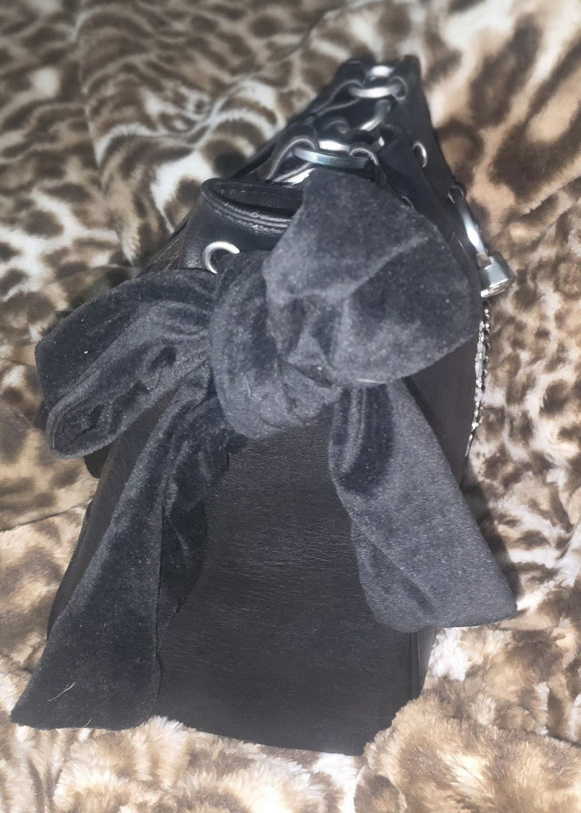 Juicy Couture Crown Daydreamer Tote – Black Liquorice