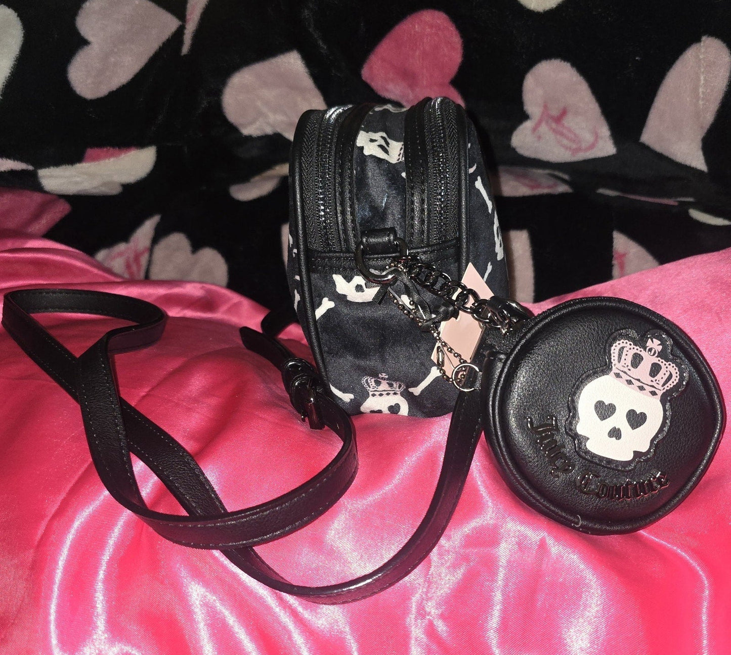 Juicy Couture Haunted Couture Black Skull Double Zip Crossbody with Black Skull Pouch 💀