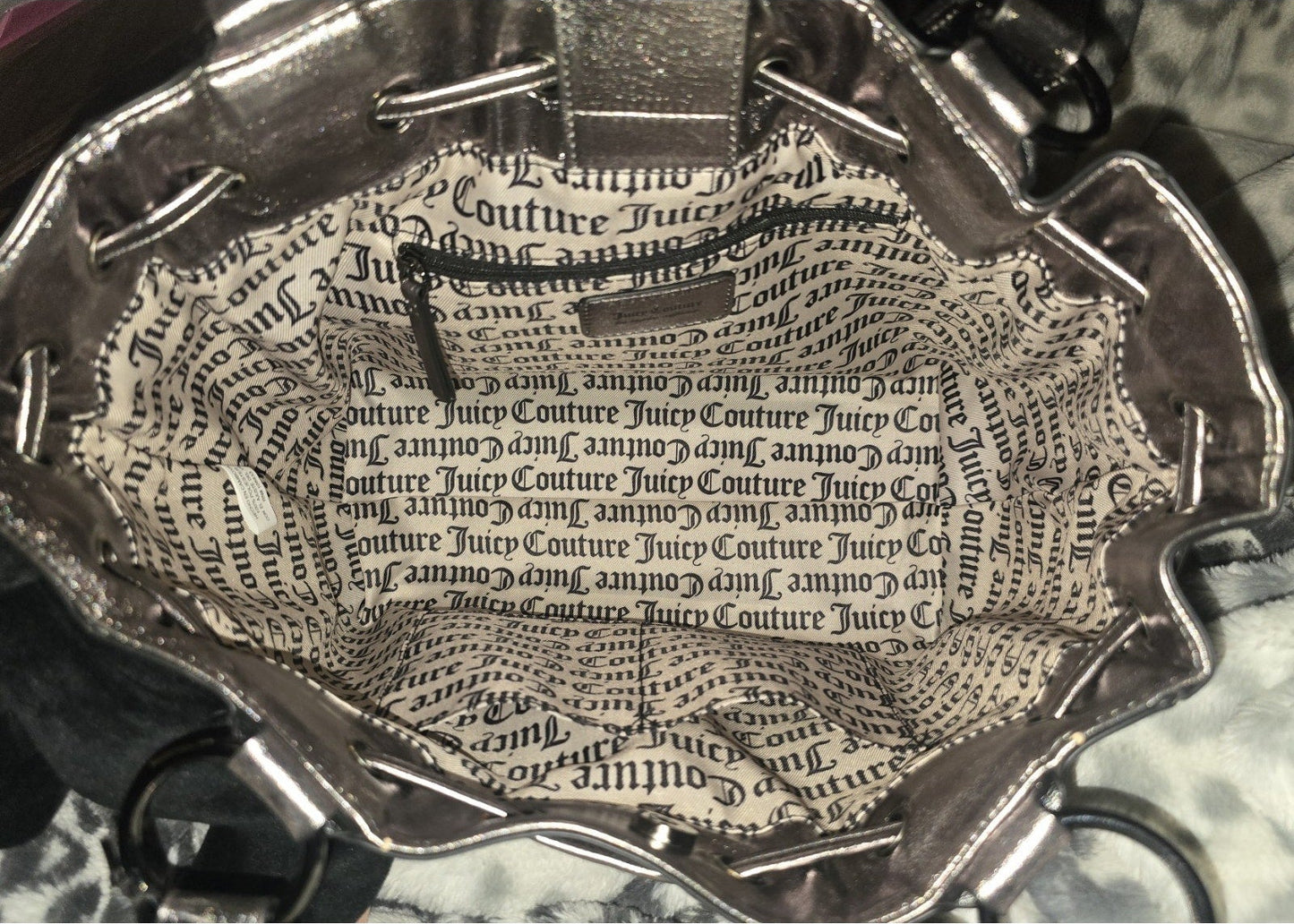 Juicy Couture Vintage Dreams Daydreamer Tote – Black Liquorice (Gunmetal Silver)