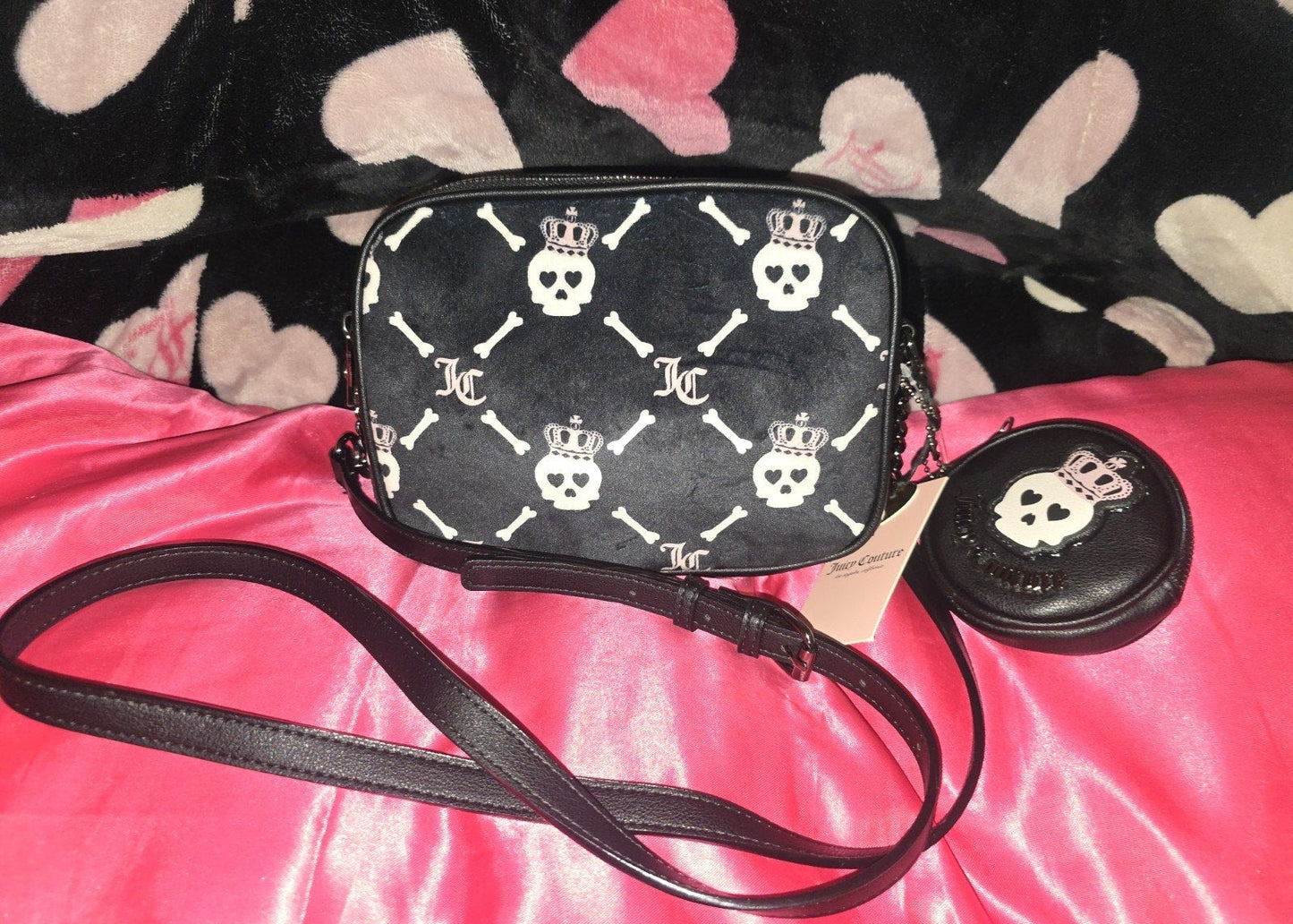 Juicy Couture Haunted Couture Black Skull Double Zip Crossbody with Black Skull Pouch 💀