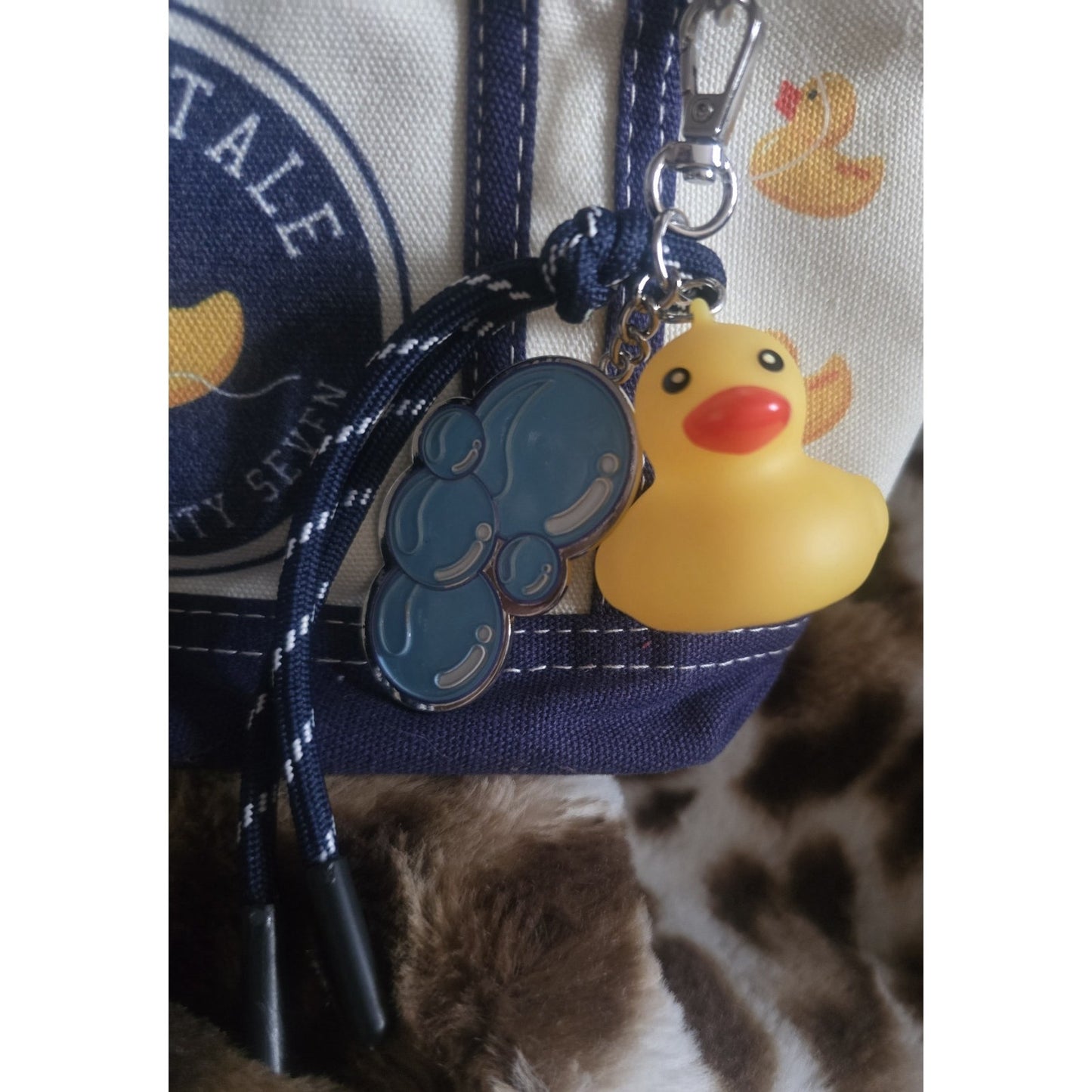 Aeropostale Rubber Duckie Canvas Tote NWT Viral